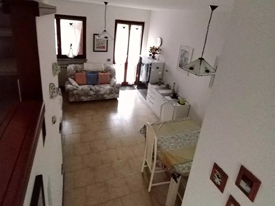 Immagine 12 di Villetta a schiera in vendita  a Massa