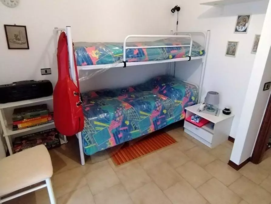 Immagine 25 di Villetta a schiera in vendita  a Massa