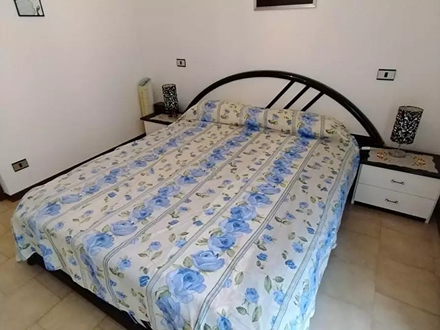 Immagine 17 di Villetta a schiera in vendita  a Massa