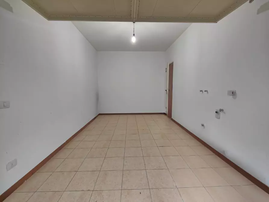 Immagine 15 di Appartamento in vendita  a Fucecchio