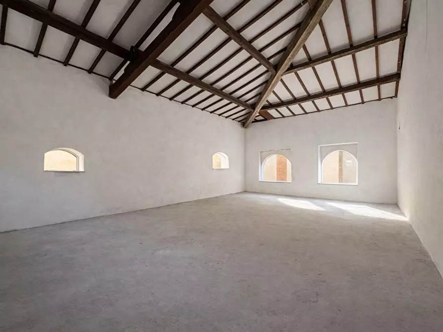 Immagine 1 di Terratetto in vendita  a Pisa