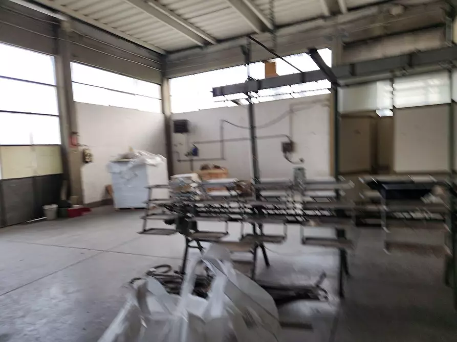 Immagine 2 di Attività artigianale in affitto  a Montopoli In Val D'arno