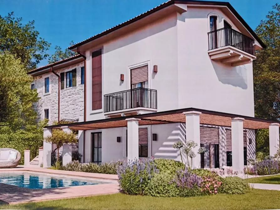 Immagine 3 di Casa bifamiliare in vendita  a Montignoso