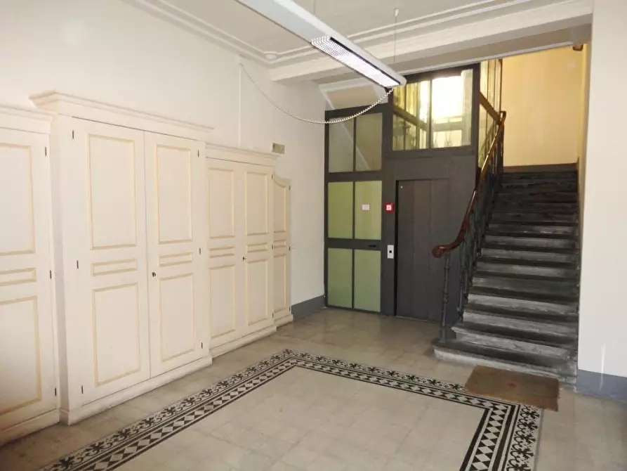 Immagine 2 di Ufficio in affitto  a Pontedera