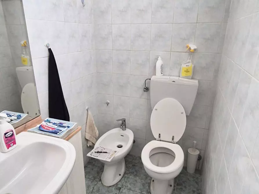 Immagine 14 di Appartamento in vendita  a Viareggio