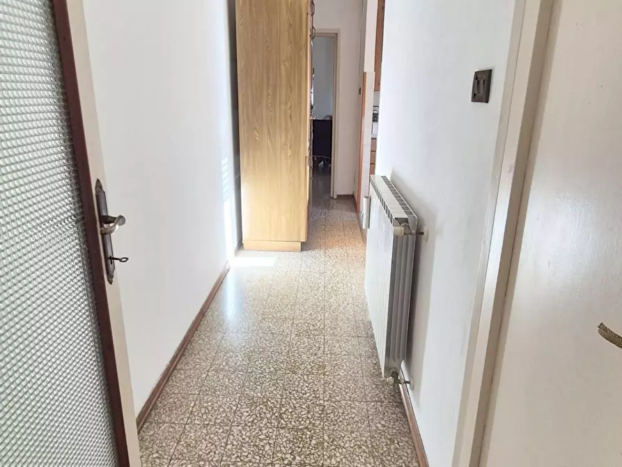 Immagine 9 di Appartamento in vendita  a Viareggio