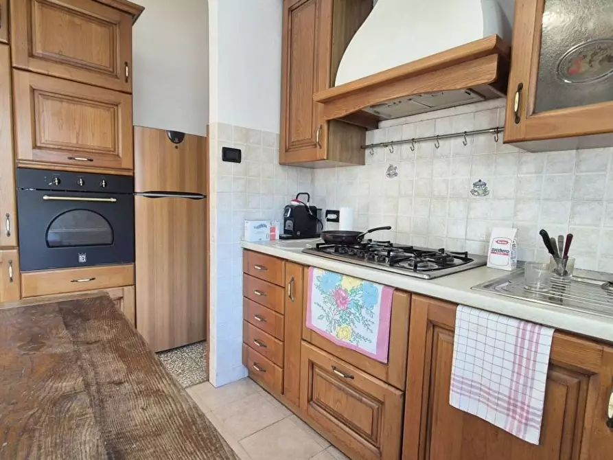 Immagine 27 di Appartamento in vendita  a Viareggio