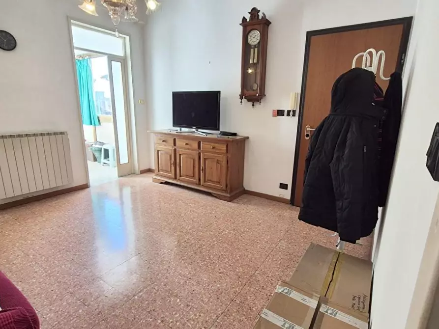 Immagine 61 di Appartamento in vendita  a Viareggio