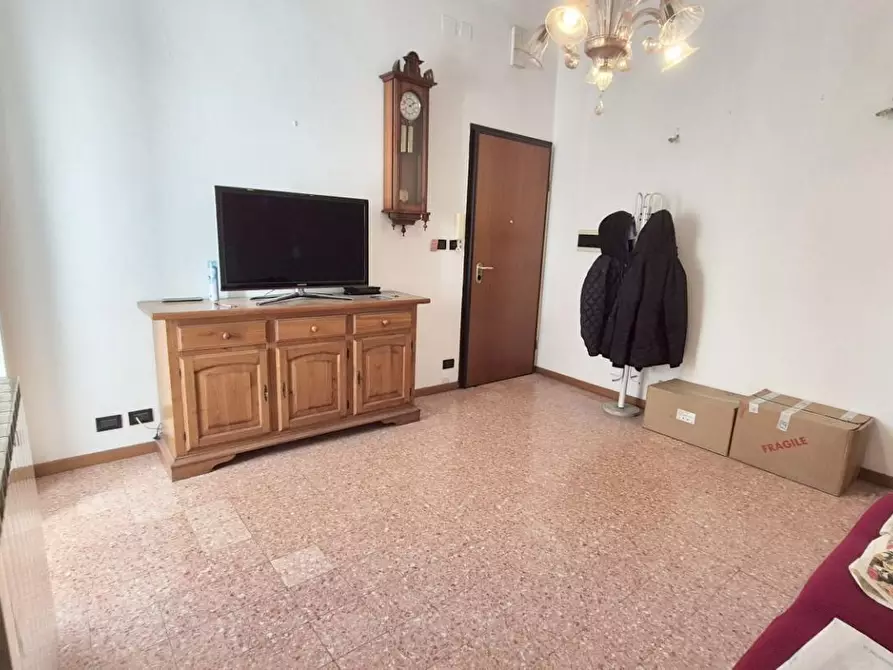 Immagine 42 di Appartamento in vendita  a Viareggio