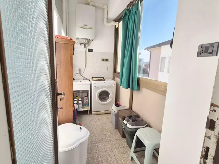 Immagine 7 di Appartamento in vendita  a Viareggio