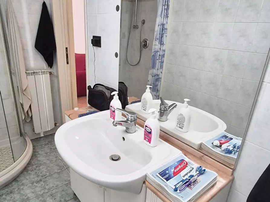 Immagine 15 di Appartamento in vendita  a Viareggio