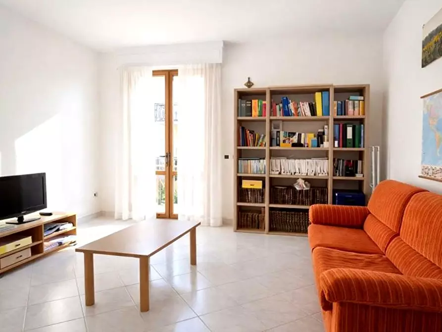 Immagine 4 di Appartamento in vendita  a Cascina