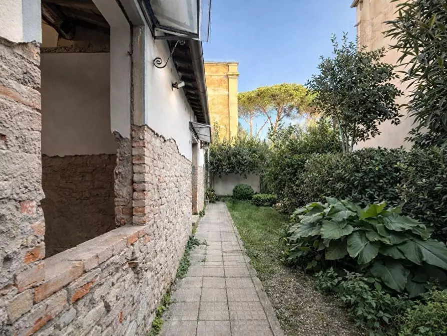 Immagine 5 di Casa indipendente in vendita  a Pisa