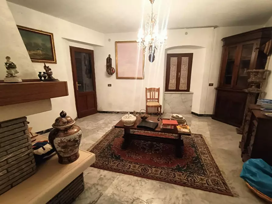 Immagine 6 di Appartamento in vendita  a Carrara