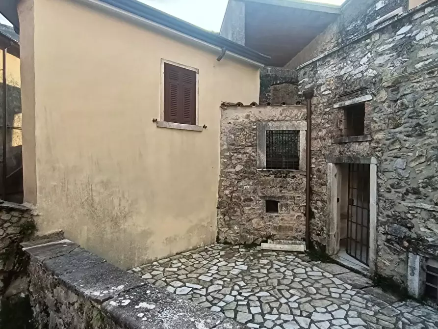 Immagine 3 di Appartamento in vendita  a Carrara