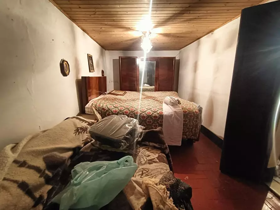 Immagine 22 di Appartamento in vendita  a Carrara