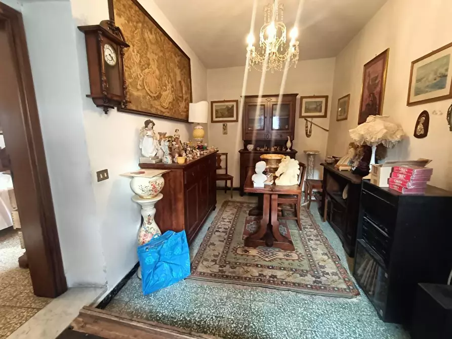 Immagine 19 di Appartamento in vendita  a Carrara