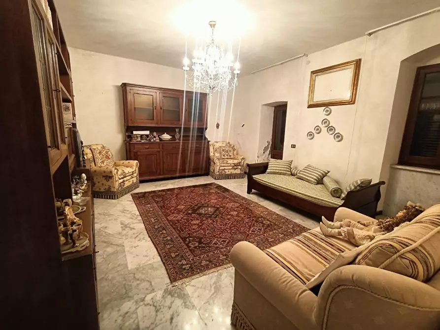 Immagine 8 di Appartamento in vendita  a Carrara