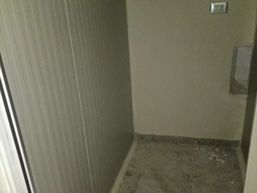 Immagine 27 di Appartamento in vendita  a Carrara