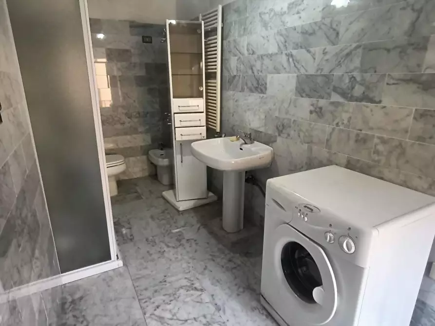 Immagine 10 di Appartamento in vendita  a Carrara