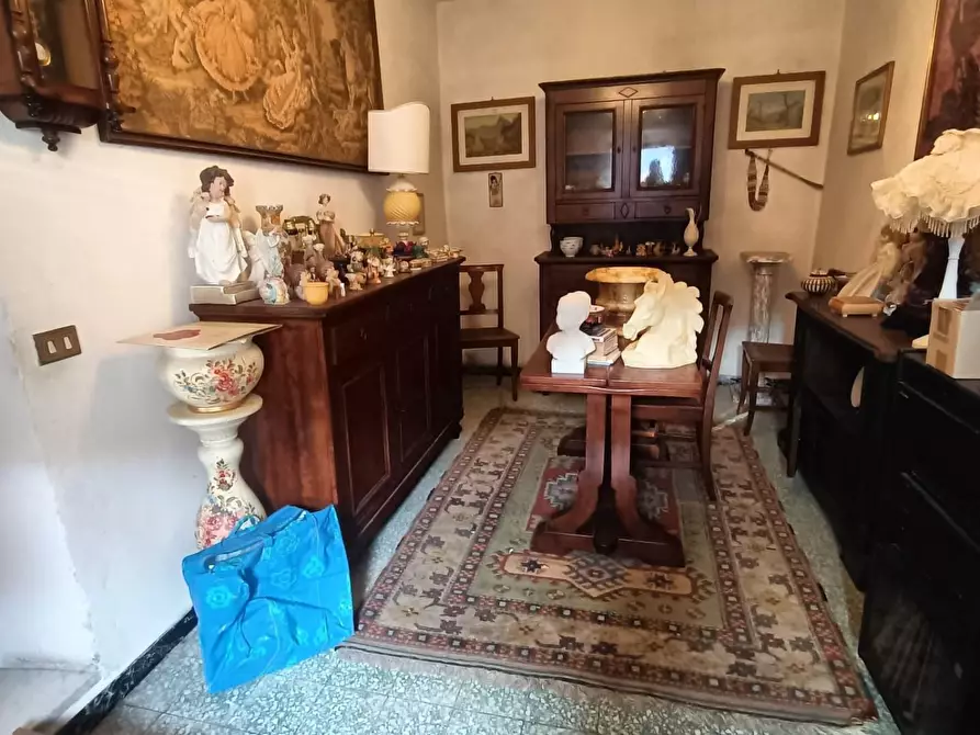 Immagine 17 di Appartamento in vendita  a Carrara