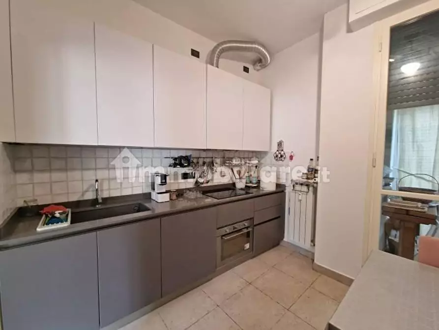 Immagine 2 di Appartamento in vendita  a Viareggio