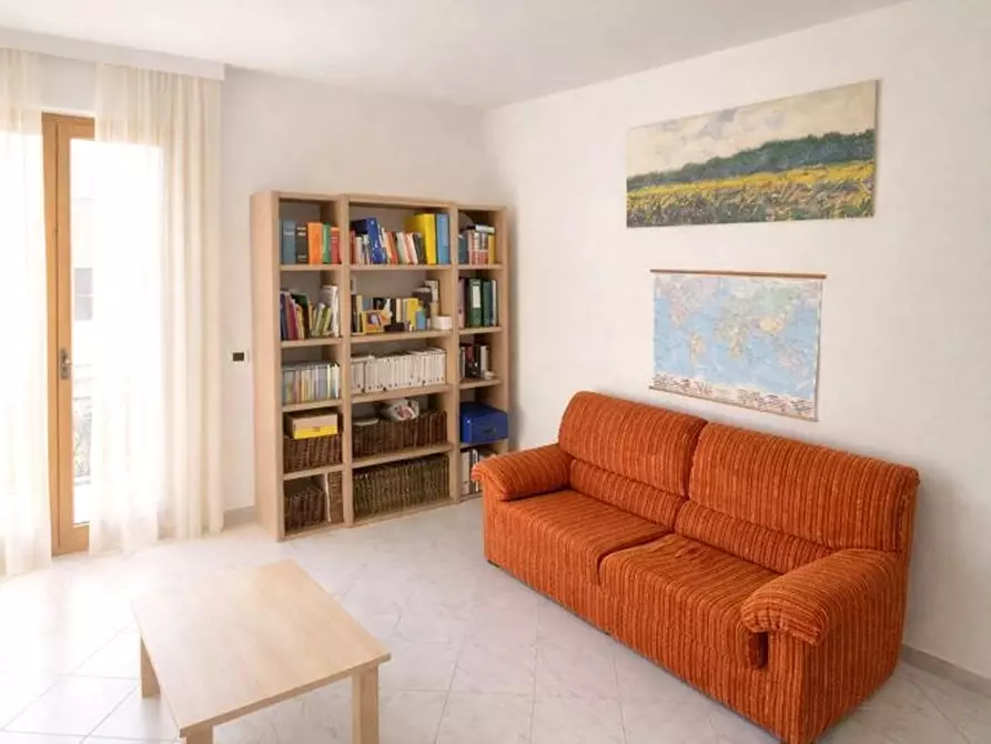 Immagine 2 di Appartamento in vendita  a Cascina