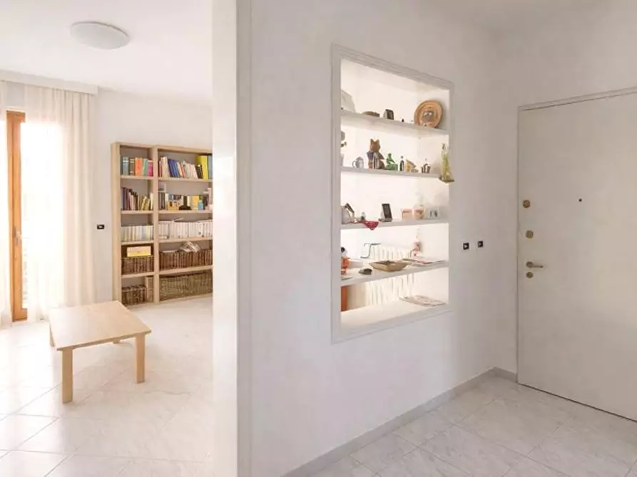 Immagine 4 di Appartamento in vendita  a Cascina