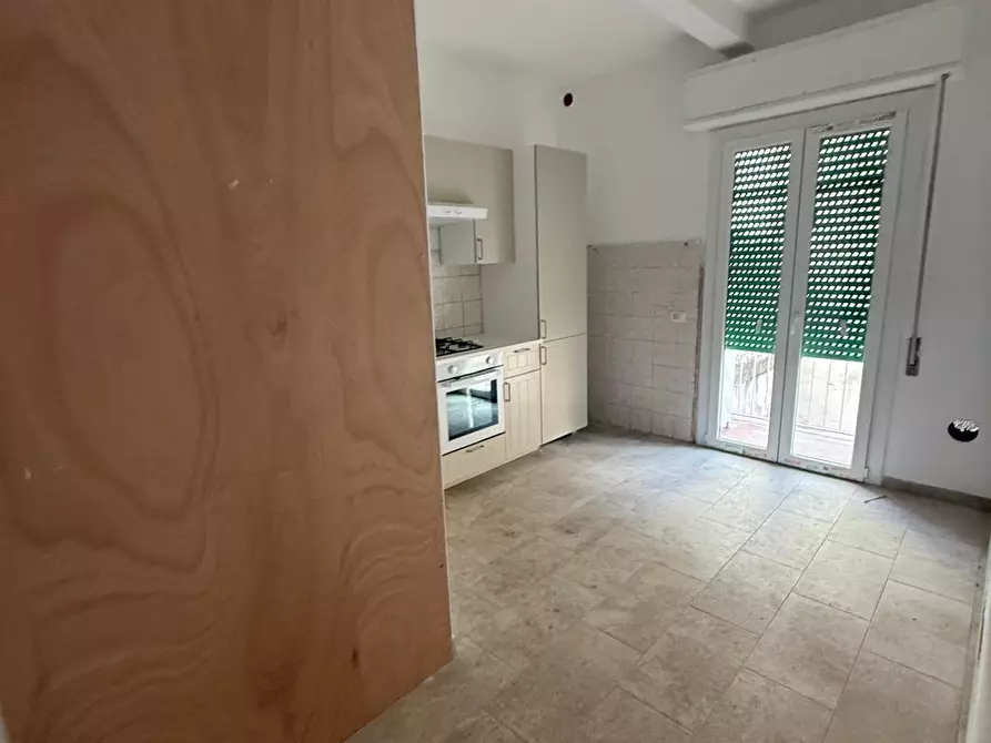 Immagine 7 di Appartamento in vendita  a Viareggio