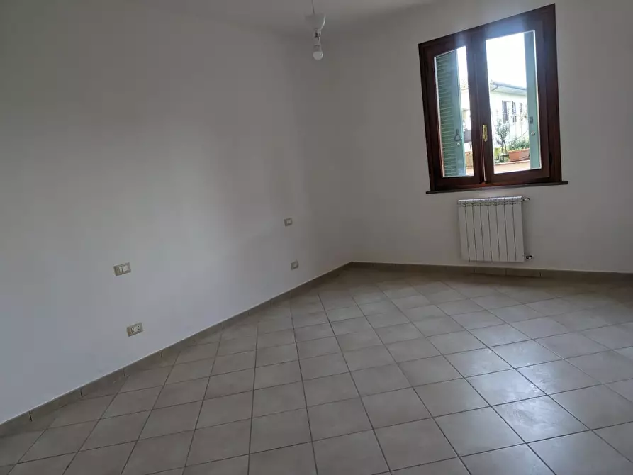 Immagine 15 di Appartamento in vendita  a Montopoli In Val D'arno