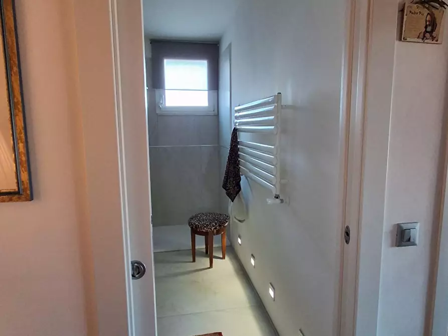 Immagine 14 di Appartamento in vendita  a Livorno