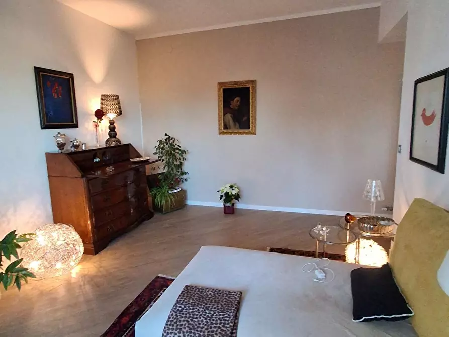 Immagine 4 di Appartamento in vendita  a Livorno