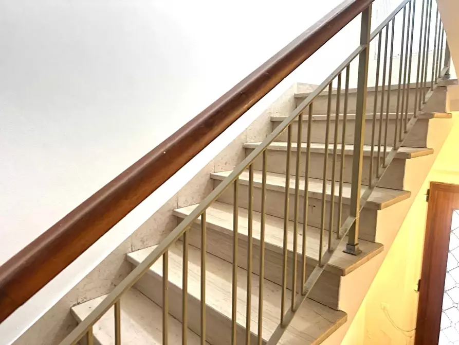 Immagine 9 di Appartamento in vendita  a Empoli