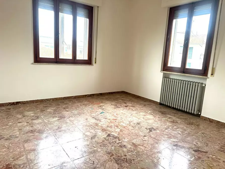 Immagine 22 di Appartamento in vendita  a Empoli