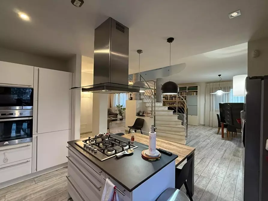 Immagine 6 di Villa in vendita  a Certaldo