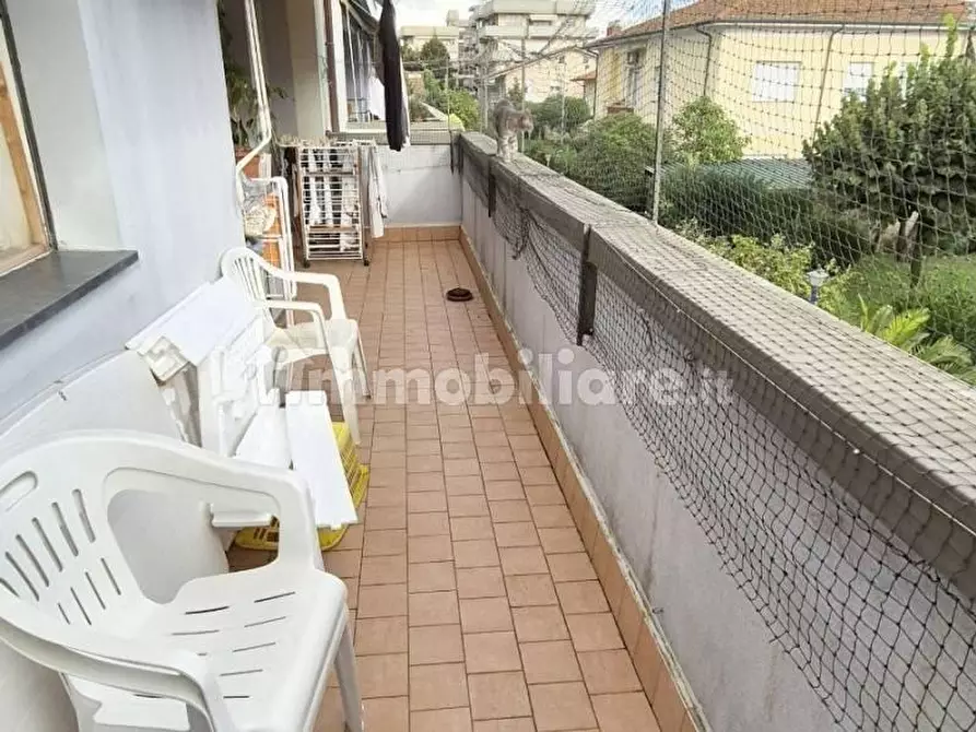 Immagine 8 di Appartamento in vendita  a Viareggio