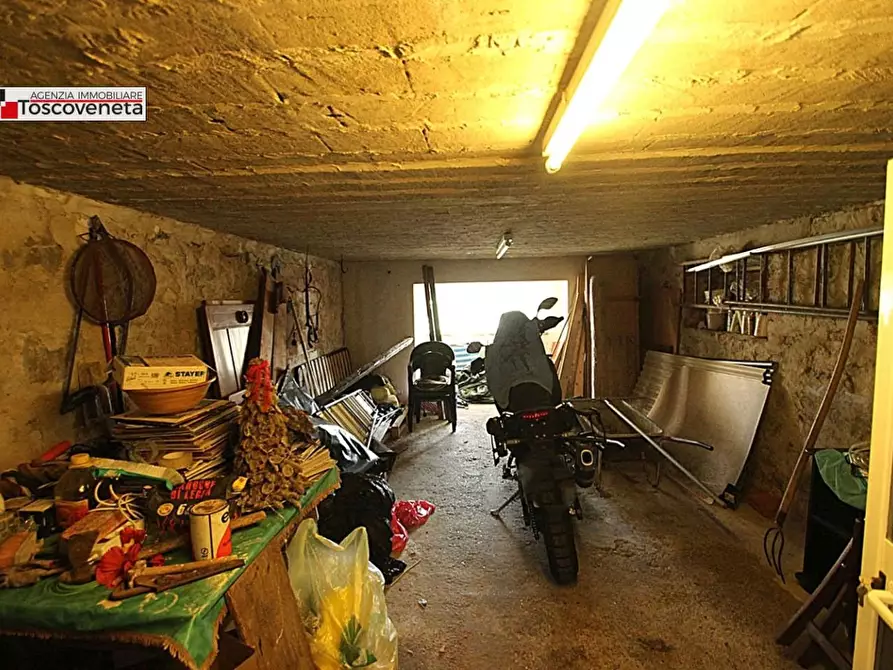 Immagine 25 di Casa semindipendente in vendita  a Lucca