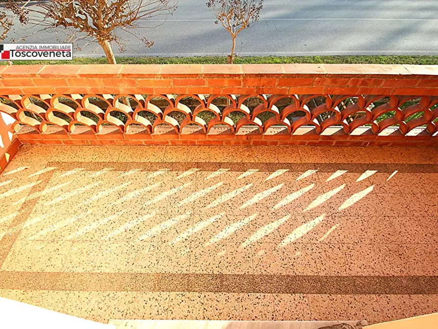 Immagine 5 di Casa semindipendente in vendita  a Lucca