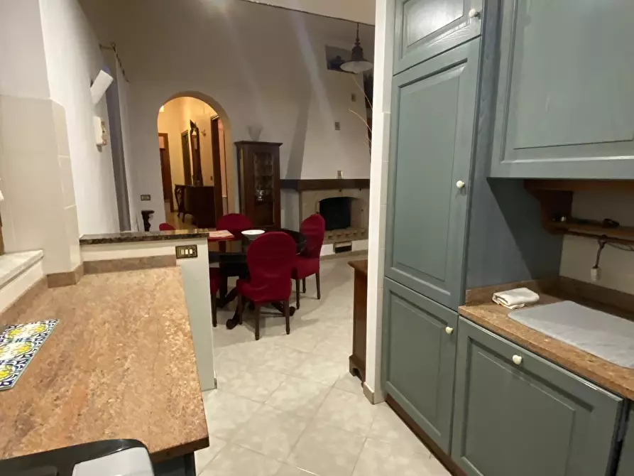 Immagine 8 di Appartamento in vendita  a Carrara