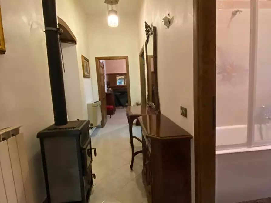 Immagine 9 di Appartamento in vendita  a Carrara