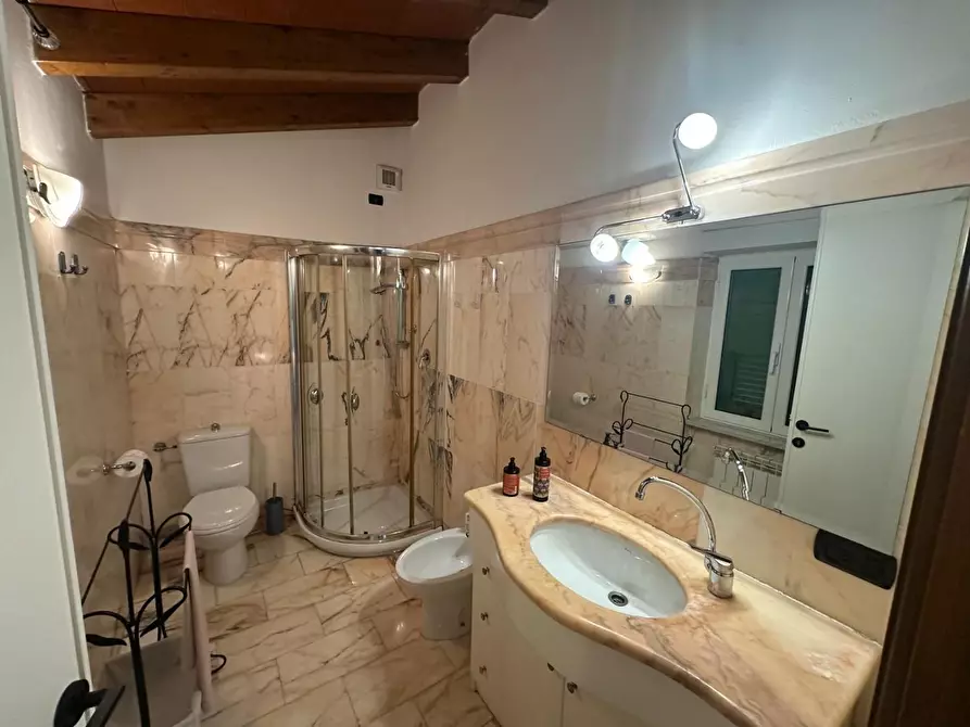 Immagine 27 di Terratetto in vendita  a Carrara