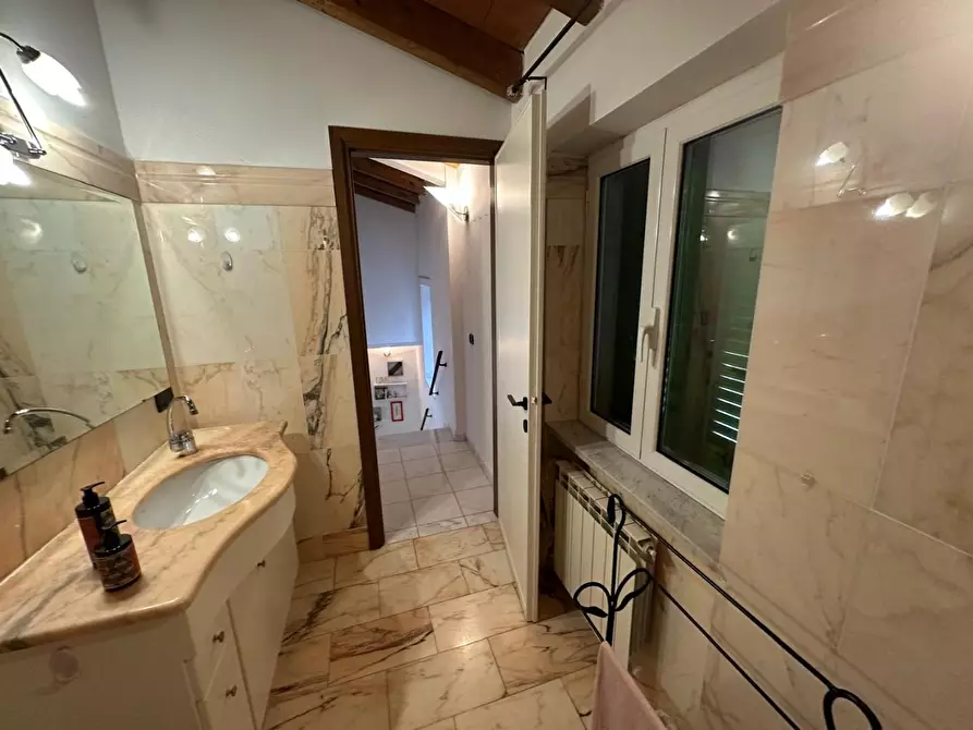 Immagine 30 di Terratetto in vendita  a Carrara