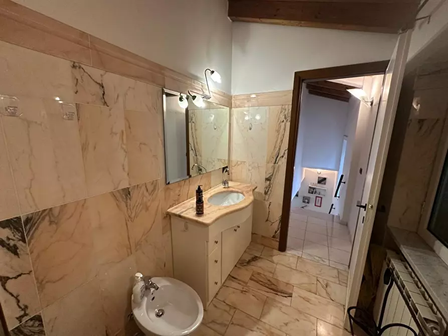 Immagine 29 di Terratetto in vendita  a Carrara