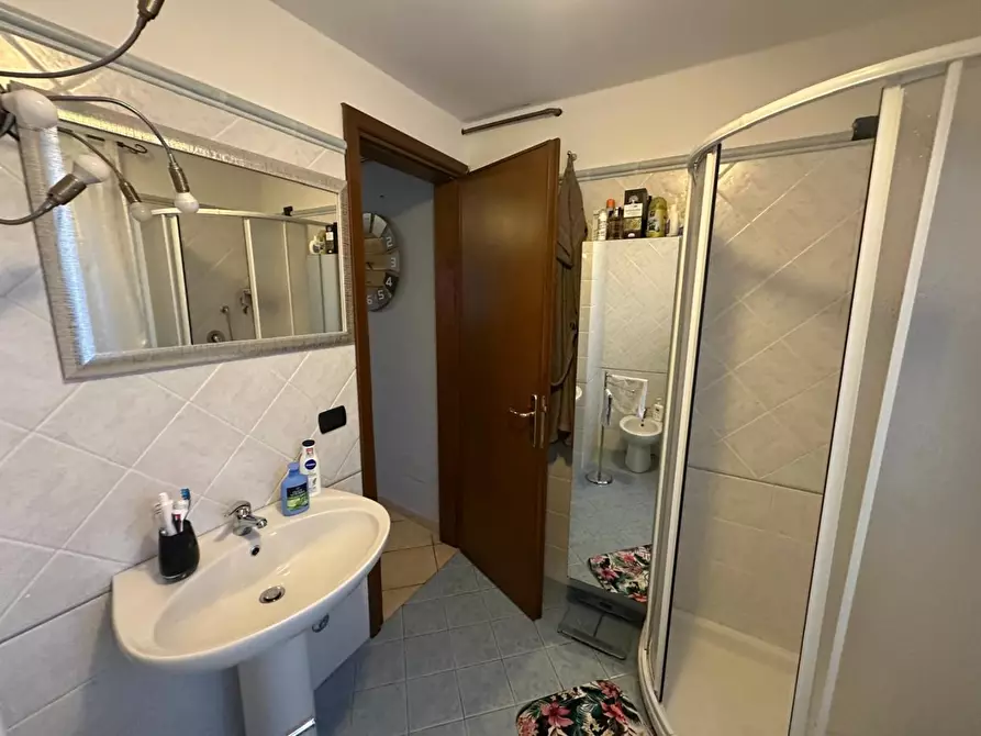 Immagine 41 di Terratetto in vendita  a Carrara