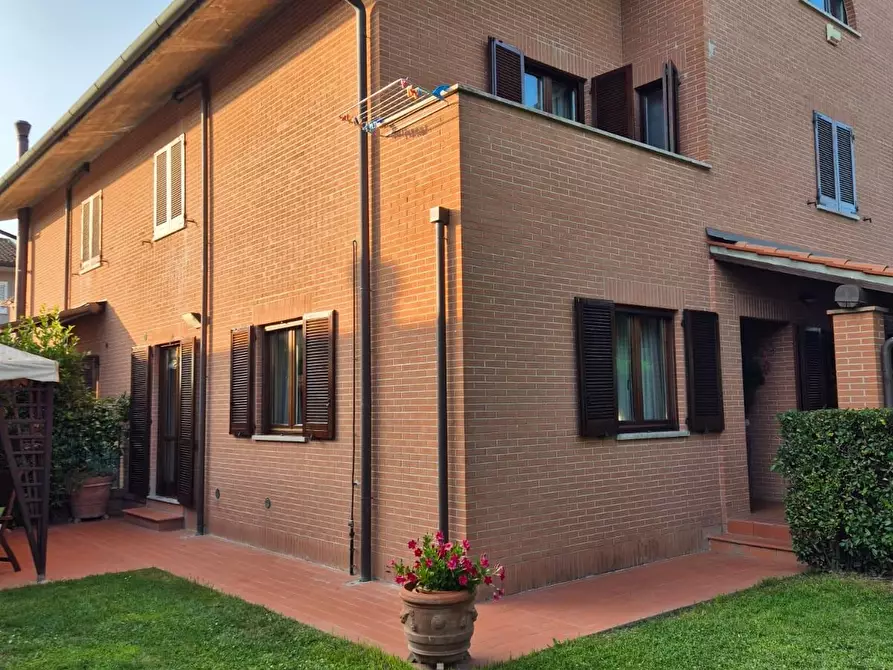 Immagine 44 di Terratetto in vendita  a Santa Croce Sull'arno