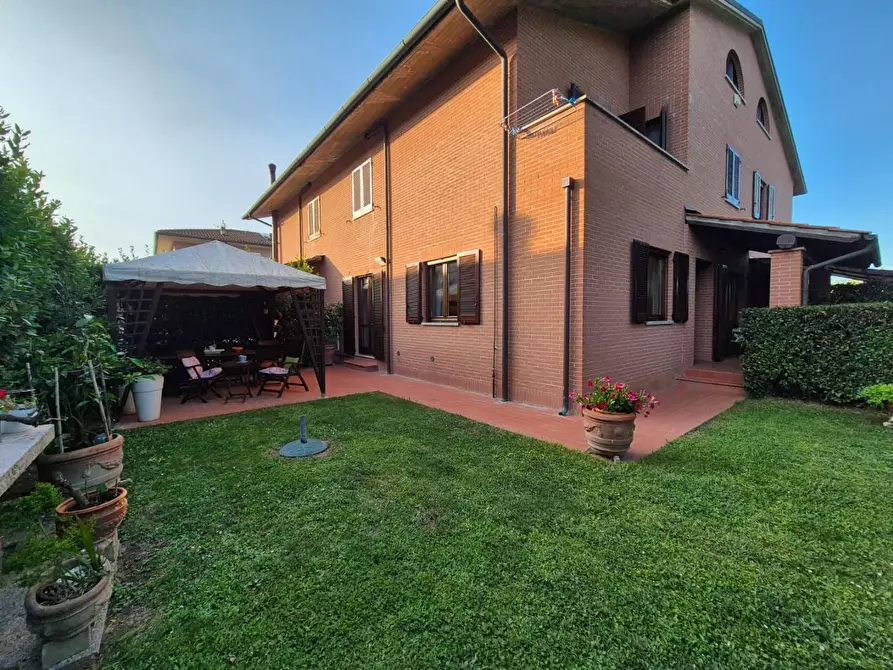 Immagine 43 di Terratetto in vendita  a Santa Croce Sull'arno