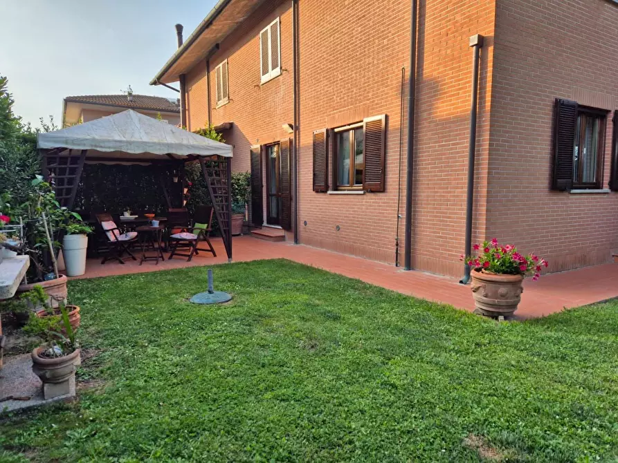 Immagine 40 di Terratetto in vendita  a Santa Croce Sull'arno