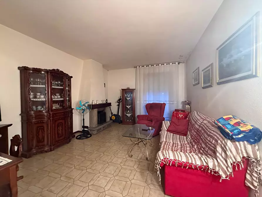 Immagine 1 di Appartamento in vendita  a Peccioli