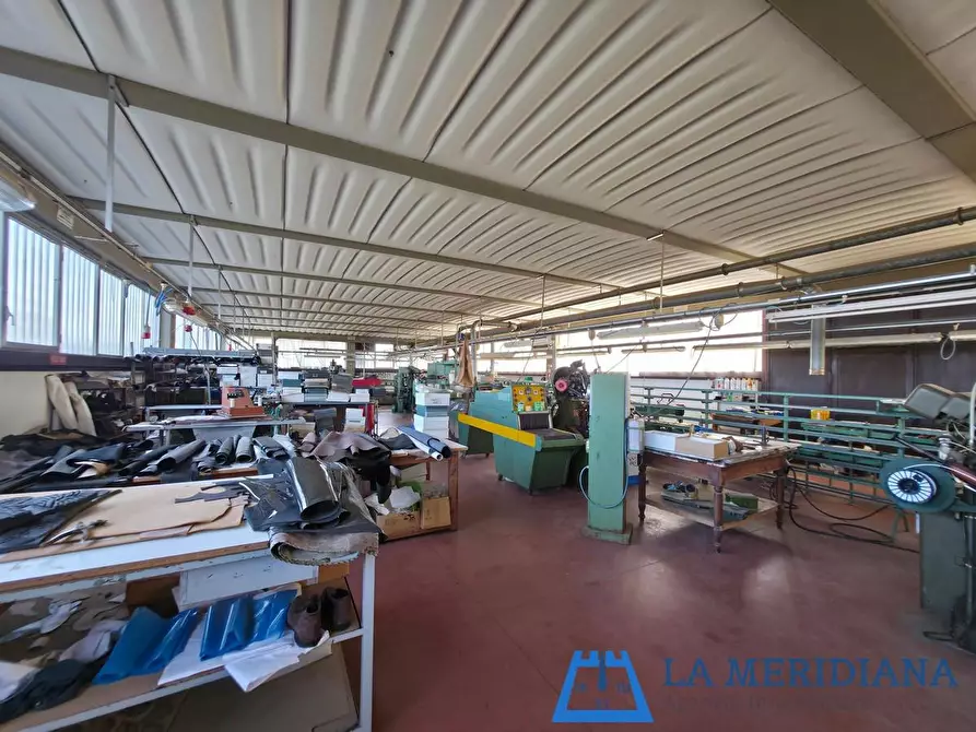 Immagine 4 di Attività artigianale in affitto  a Cerreto Guidi