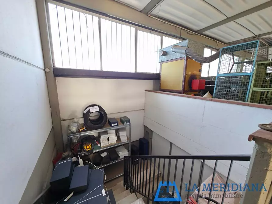 Immagine 18 di Attività artigianale in affitto  a Cerreto Guidi